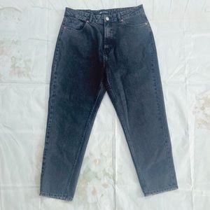 ✨ Zara Black Denim Mom Jeans!